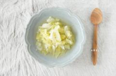 歓送迎会シーズンの胃腸ケアに。簡単・便利な春キャベツレシピ