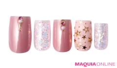 大人っぽさとファンシーな輝きが魅力の「ピンク＆パール」ネイル | lMAQUIA