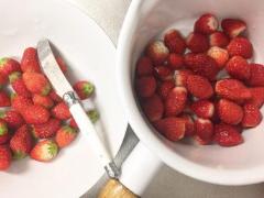 お家で春を満喫しよう♡材料2つで簡単に作れる「イチゴジャム」のレシピ