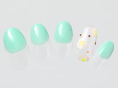 ホログラムネイル24選｜春夏秋冬を彩るおすすめデザイン＆セルフでのやり方を紹介！ |