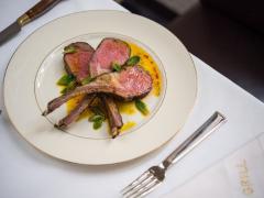 NYの“新パワーランチスポット”として注目『ザ・グリル』