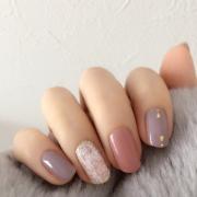 ひと塗りで即イイ女♡絶妙な発色が売りの「ニュアンスネイルカラー」10選