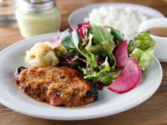 昼は「生姜焼き定食」専門店、夜は「搾りたてサワー」の酒場に大変身する人気店『グリッ