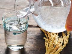 「純米酒」「吟醸酒」「本醸造酒」の違いって？ 日本酒がもっとおいしくなる、日本酒の基