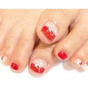 キュートからクールまで♡流行のフットネイル見本帳