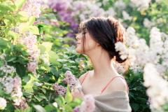 一気に鎖骨美人に。もたついたデコルテをすっきり魅せるコツ