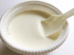 口の中でこっくり濃厚。ローソンの新作レアチーズケーキ