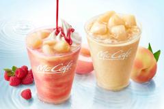 マックカフェ、桃×フランボワーズの新作スムージー　果肉2倍の「桃のスムージー」も