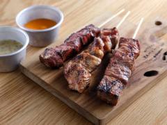 赤身、ロース、タン、ハラミ、テール…の 牛肉ワールド！ 一流シェフが開いた、安くてウマ