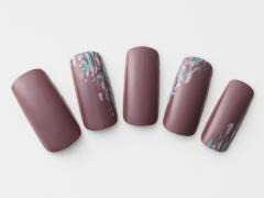 【365日ネイル】同期会は引き締めブラウンでこなれたネイルで！ペイントアートで春らしさ