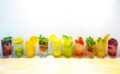 果物サワーバー「ヨツバー」渋谷に誕生　カラフル＆ジューシーな果実感