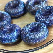 【銀河広がる！美スイーツ】宇宙ドーナツ