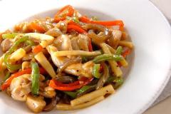 具だくさんで満足感アリ！ 「ヘルシーチンジャオロース」