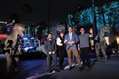 クリス・プラット＆ブライス・ダラス・ハワードらUSJ来場　“あの名シーン”を再現