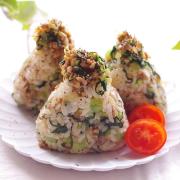 ストックがあると安心！チャチャっとできて安くて美味しい「ひき肉」レシピ - LOCARI（ロカ