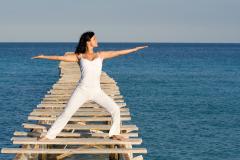 ウエスト引き締め・ヒップアップに効果あり！？同じ名前の4つのヨガポーズ