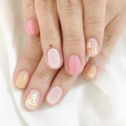 初夏のデートにぴったり♡ハンド＆フットネイル - LOCARI（ロカリ）