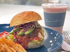 【罪悪感ゼロ】自然派コスメの「ヴィーガンカフェ」、天然素材グルメの優しい味わいが幸