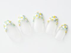 フレンチネイル80選｜夏っぽデザインからシンプル、逆フレンチ、白・赤・ピンク・ベージュ