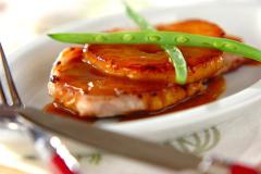 仕上げのバターソースがたまらない！ 15分でできる「ポークハワイアン」