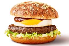 マクドナルド、肉厚ビーフ×たまごの「ロコモコ」の夏到来！スパイシーな新作も