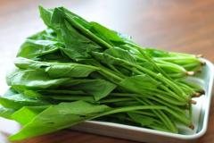 天然のサングラス!? 紫外線対策に「ほうれん草のナムル」