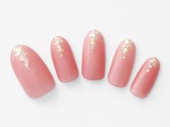 【365日ネイル】光を取り込んで明るい気分に！先端きらめく大人なピンクネイル |