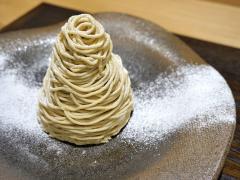 絶品「モンブラン」は持ち帰り不可！カウンターで絞りたて、できたてしか味わえない『モ