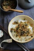 朝ごはんやおにぎり、おかずにも超便利♡お手軽＆絶品ふりかけレシピ15選 -