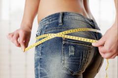 知らなかった！お尻は揺すると小さくなる♡腰痛にも効く「骨盤揺すり」 - ビューティーガ