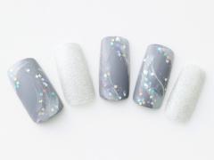 【365日ネイル】秋の星空をイメージ…クールなきらめきのブルーグレーネイル |