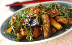 人気の秋の味覚レシピ5選 鮭、キノコ、根菜をおいしくいただく！ - ビューティーガール