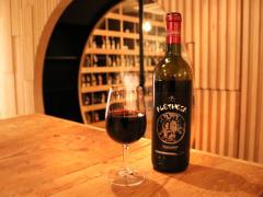 15時から自然派ワインを角打ち！ 最高の“音”とワインで上質な時間を愉しめる、幡ヶ谷『