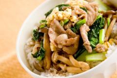 疲れた体にスタミナ補給！ 「豚肉のオイスター風味丼」 - ビューティーガール