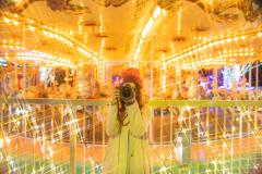 夜の遊園地が“キラメキノセカイ”に！見ても撮っても美しい「みろくの里」の冬イルミ