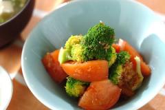 時間がないときのスピード副菜！ 「ブロッコリーとトマトのおかか和え」 - ビューティーガ