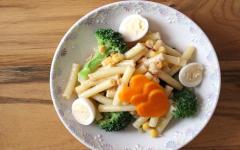 まろやかなコクと旨み！ 「ピーナッツドレッシングのマカロニサラダ」【今日の時短ごはん