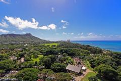 美しくモダンに生まれ変わった「クイーン・カピオラニ・ホテル」へ