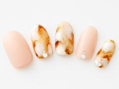 マーブルネイルまとめ｜ビジュー、フレンチ、グラデーション…上品おしゃれなマーブルネ