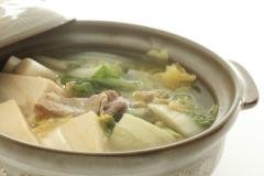 食べてポカポカ！ハクサイとキノコの味噌ショウガ鍋 - ビューティーガール