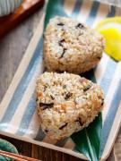 え、おにぎりって冷凍できるの？節約の救世主「1Week冷凍おにぎり」 -