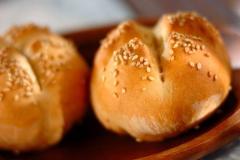 しっとり食感の秘訣はヨーグルト！ 「簡単手ごねパン」 - ビューティーガール