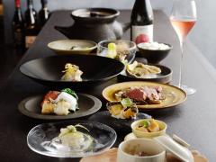 名店『スフィーダ』出身シェフの渾身の「十皿コース」が1万円！ 和と伊の調理法を駆使した