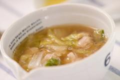 クタクタになった白菜が美味！ 「鶏と白菜のスープ」 - ビューティーガール