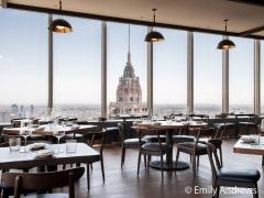 地上60階でいただく料理は至極の味わい！ ホリデーシーズンに気分が格別あがるレストラン