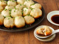 フライパンで本格的な「焼き小籠包」が作れる！ プロ顔負けのおいしさの秘密は”ひき肉の