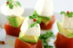 食卓が華やかに！ 一口サイズの「モッツァレラと鮪の前菜」 - ビューティーガール