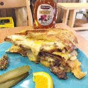 目の前の鉄板で焼いてくれる！とろ〜りチーズのグリルドサンドイッチがヨダレもの♡ - ビ