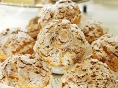 カスタードたっぷり「シュークラシック」が絶品！ 作りたてと旬に満ちたパティスリー『ラ