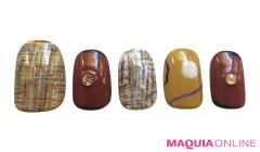 ヴィンテージの洋服を彷彿させる、モダンレトロな「ツイード柄」ネイル |